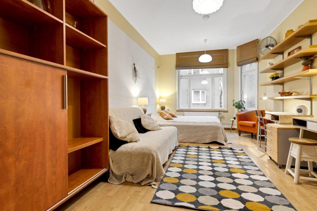 Family Apartment Tallinn Exteriör bild