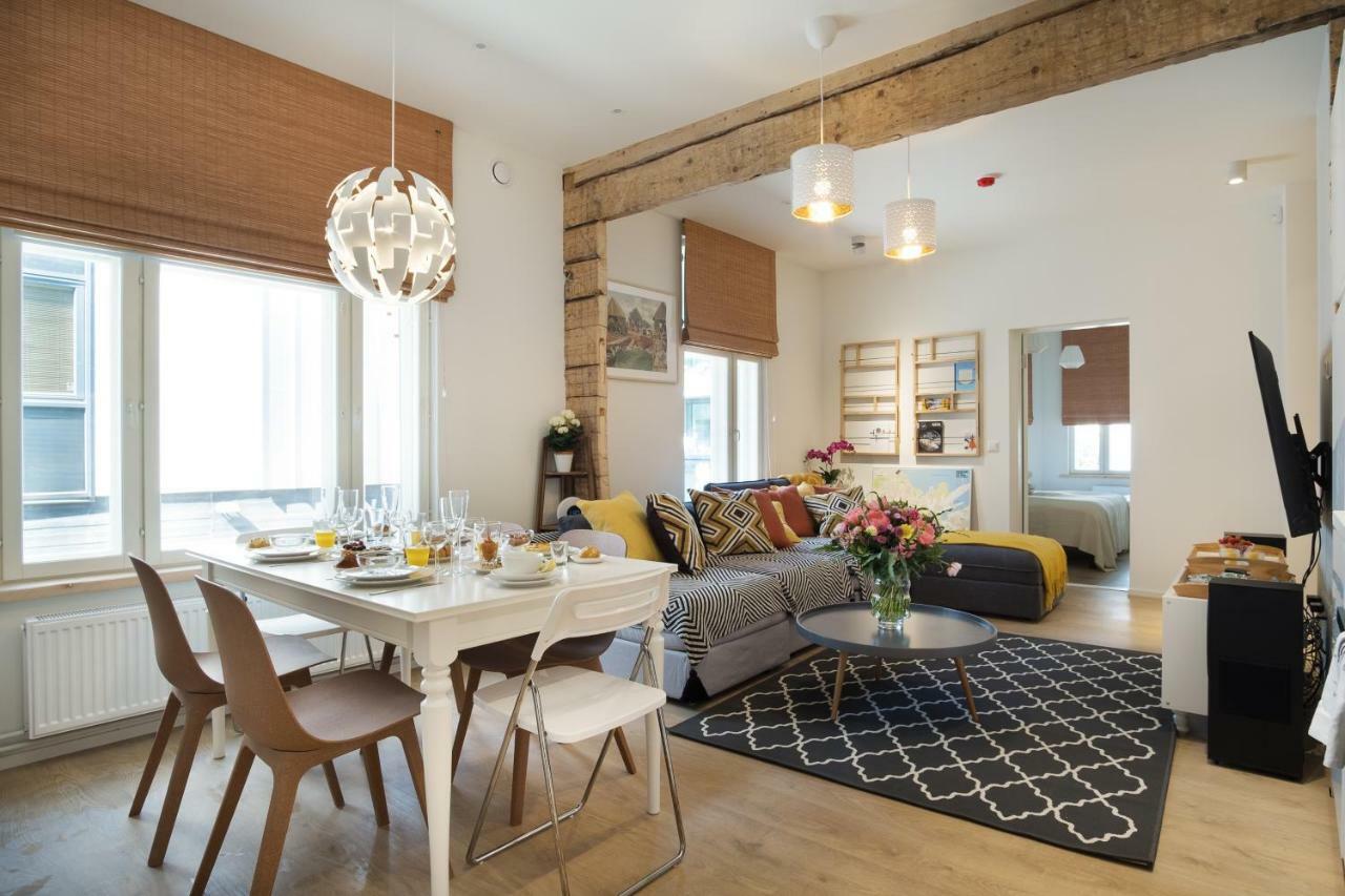 Family Apartment Tallinn Exteriör bild
