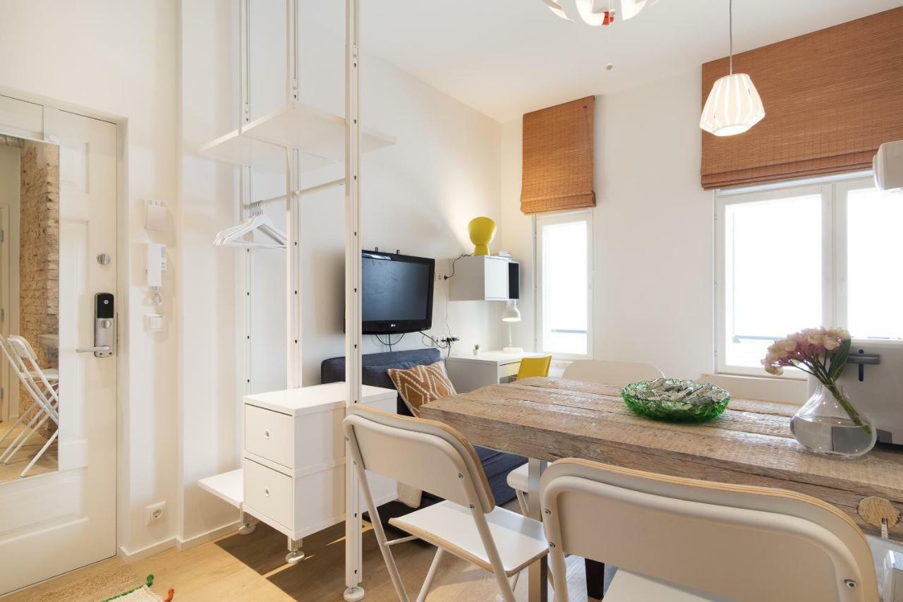 Family Apartment Tallinn Exteriör bild