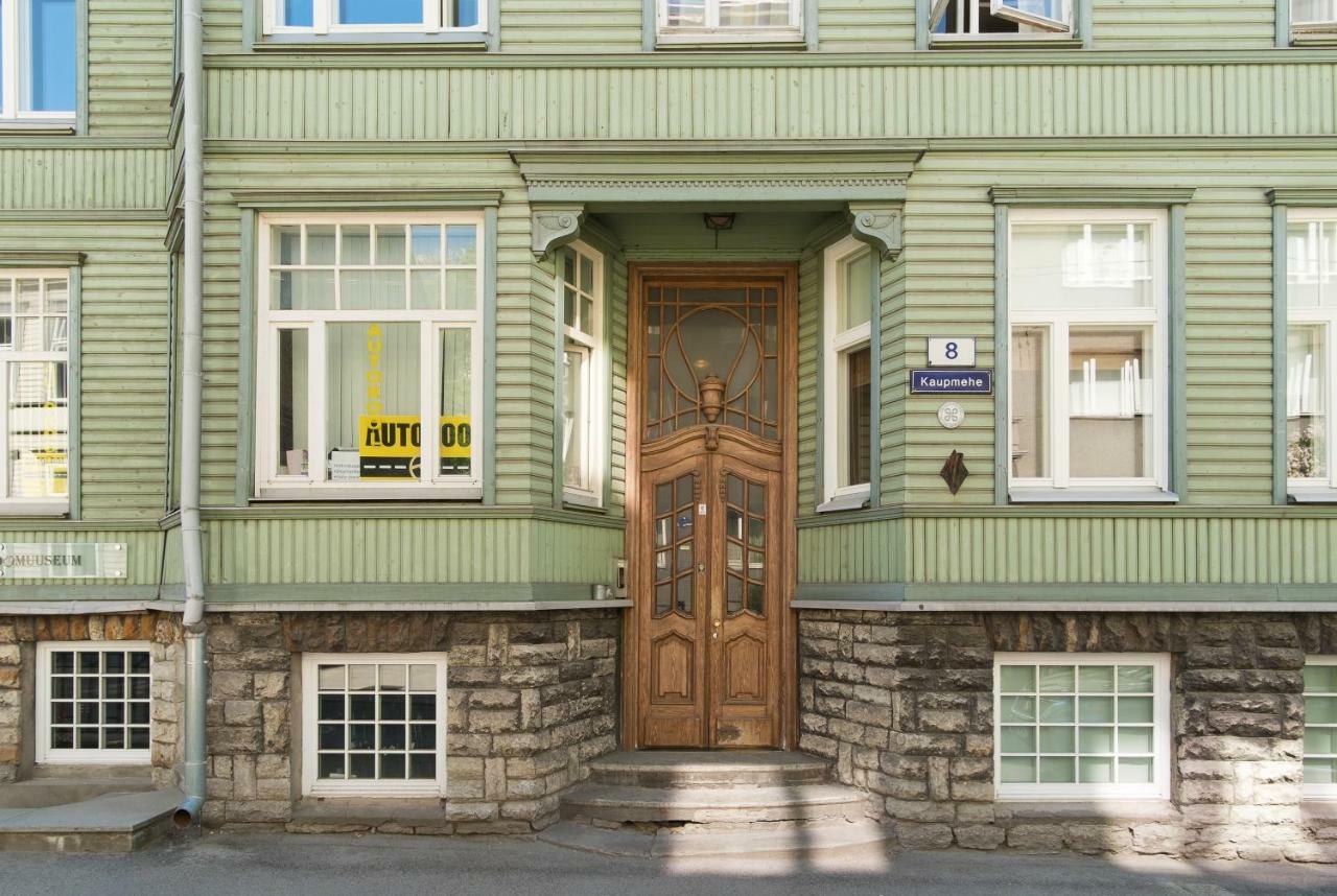 Family Apartment Tallinn Exteriör bild